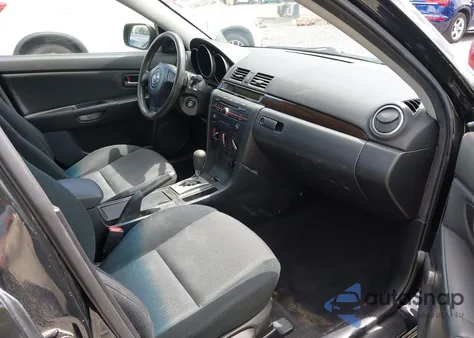 2008 Mazda Mazda3 I Sport z USA, uszkodzony, nr VIN JM1BK32F181777105